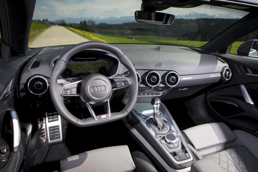 Торпедо Audi TT Roadster by ABT (8S) 2015 года  (фото 11 из 11)